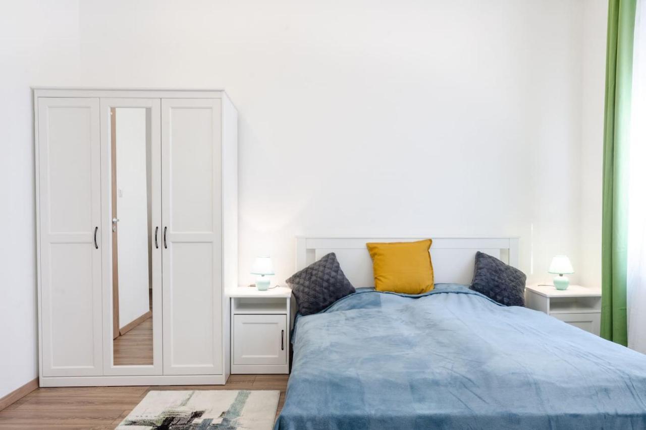 3 En Suit Bedroom Flat In The Main Centre For 6Ppl, 3Bdr,3Bthr,Ac ブダペスト エクステリア 写真