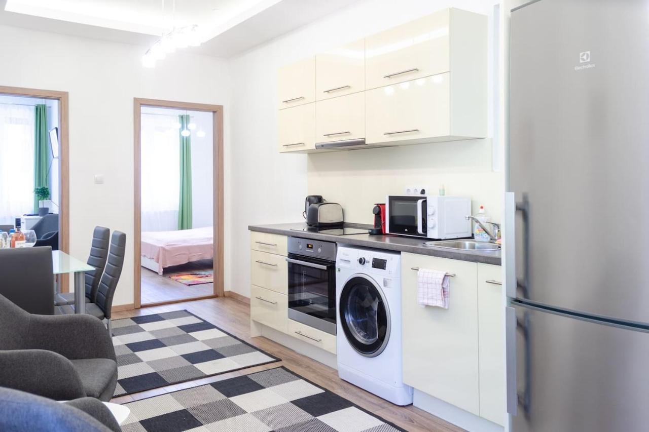 3 En Suit Bedroom Flat In The Main Centre For 6Ppl, 3Bdr,3Bthr,Ac ブダペスト エクステリア 写真