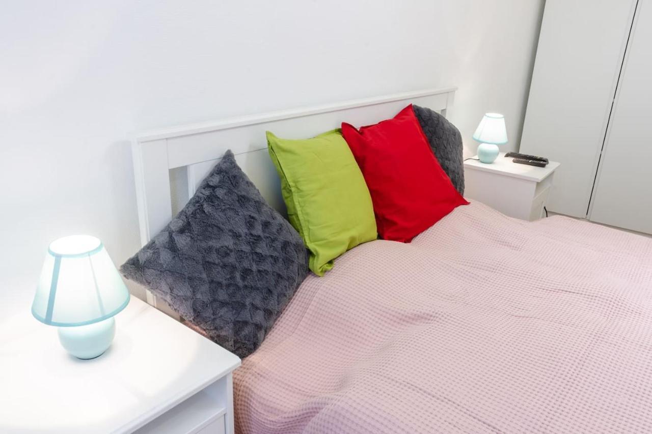 3 En Suit Bedroom Flat In The Main Centre For 6Ppl, 3Bdr,3Bthr,Ac ブダペスト エクステリア 写真
